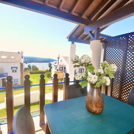 Ship - 4 Bedroom Duplex With Sea And Pool Views, 1km From The