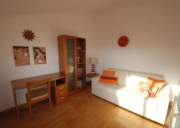 Ship - 4 Bedroom Duplex With Sea And Pool Views, 1km From The *