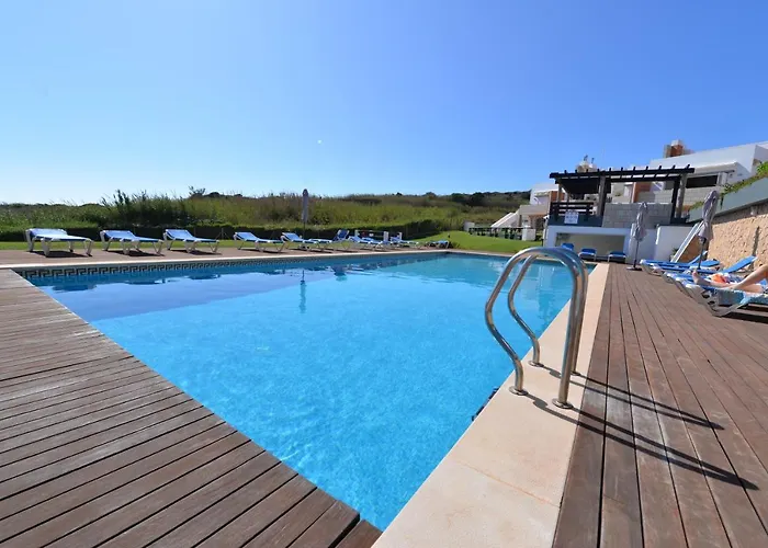 Appartement Ship - 4 Bedroom Duplex With Sea And Pool Views, 1km From The São Martinho do Porto