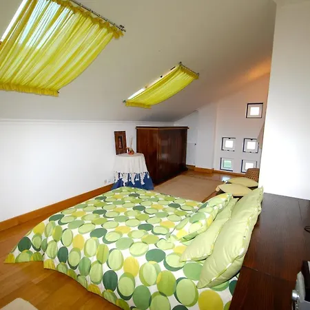 Apartment Ship - 4 Bedroom Duplex With Sea And Pool Views, 1km From The Sao Martinho do Porto