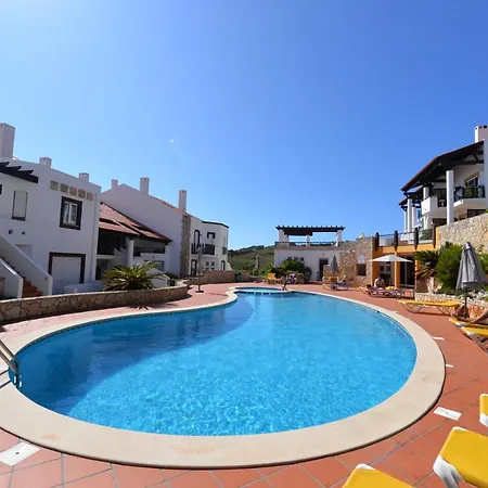 Apartment Ship - 4 Bedroom Duplex With Sea And Pool Views, 1km From The