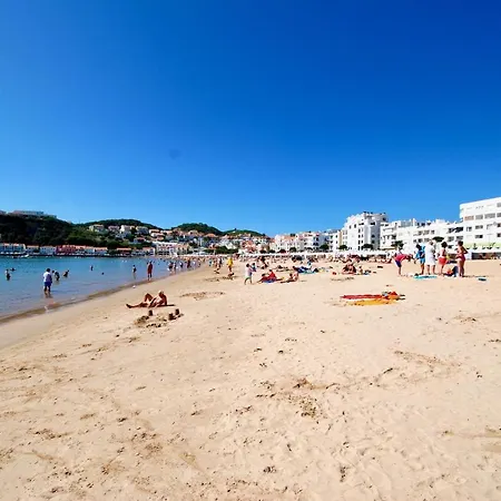Apartment Ship - 4 Bedroom Duplex With Sea And Pool Views, 1km From The Sao Martinho do Porto