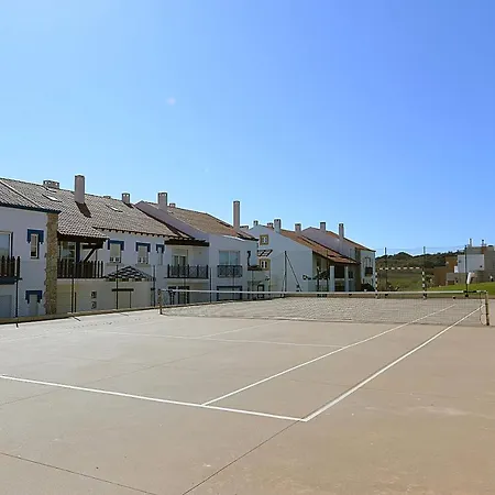 Ship - 4 Bedroom Duplex With Sea And Pool Views, 1km From The Apartment Sao Martinho do Porto