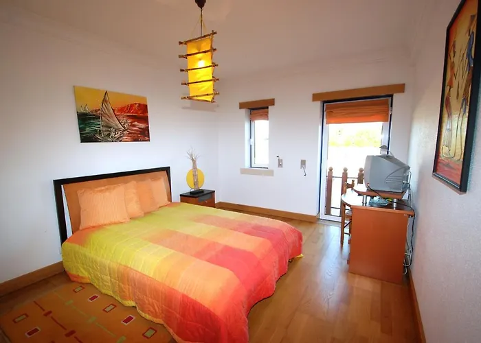 Ship - 4 Bedroom Duplex With Sea And Pool Views, 1km From The *