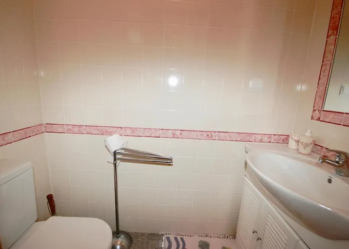 Ship - 4 Bedroom Duplex With Sea And Pool Views, 1km From The Apartman *