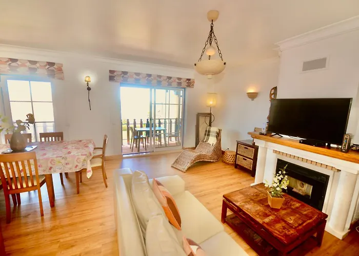 Apartman Ship - 4 Bedroom Duplex With Sea And Pool Views, 1km From The *